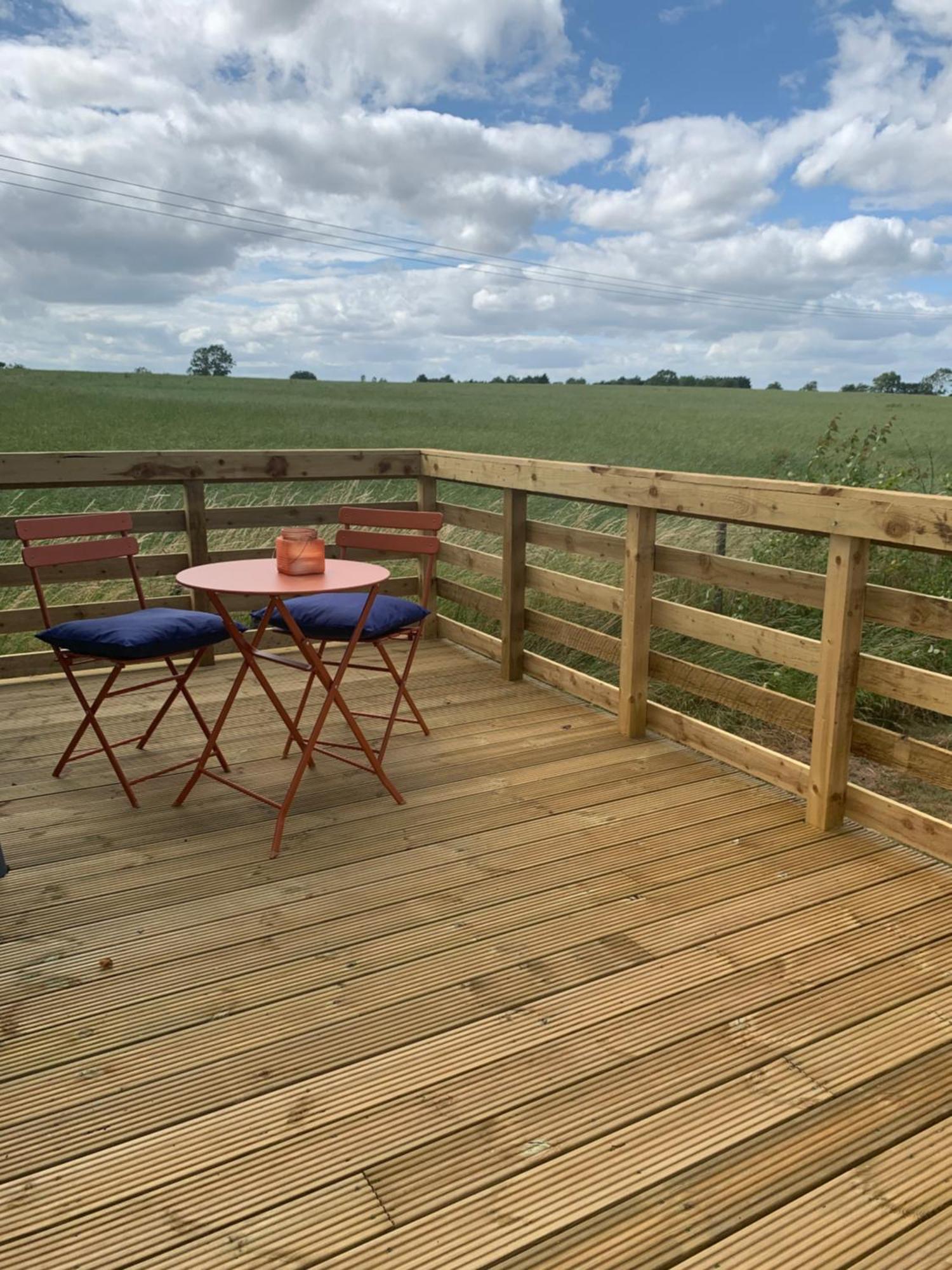 'Swan' Lakeview Lodge Bishampton エクステリア 写真