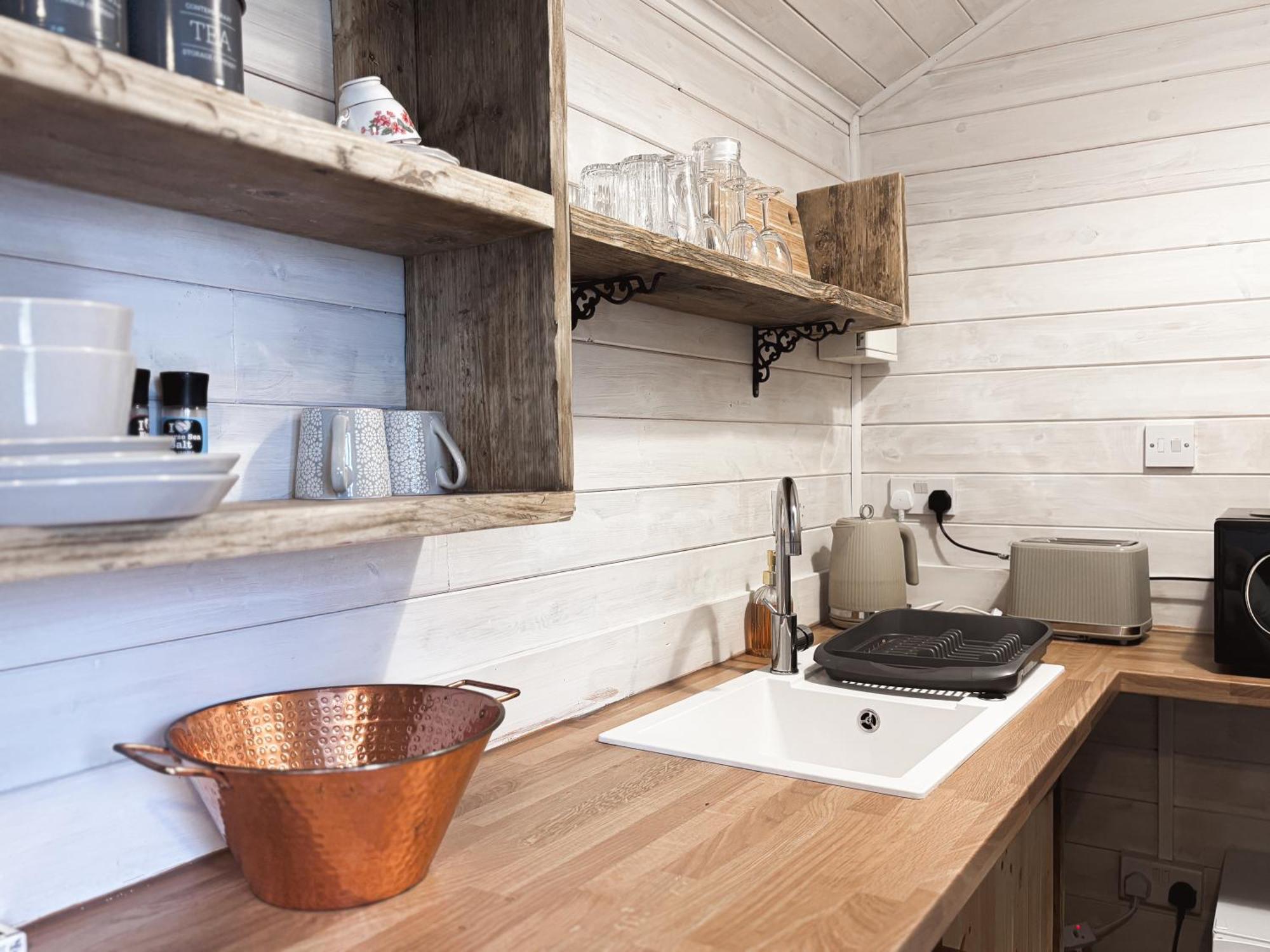 'Swan' Lakeview Lodge Bishampton エクステリア 写真